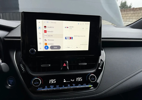 Toyota Corolla cena 111900 przebieg: 11260, rok produkcji 2022 z Łomianki małe 379
